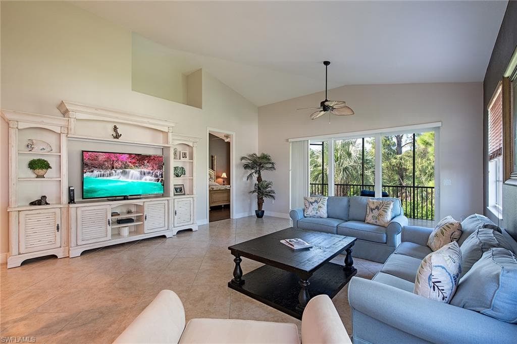 7861 Hawthorne DR 504 NAPLES, FL 34113