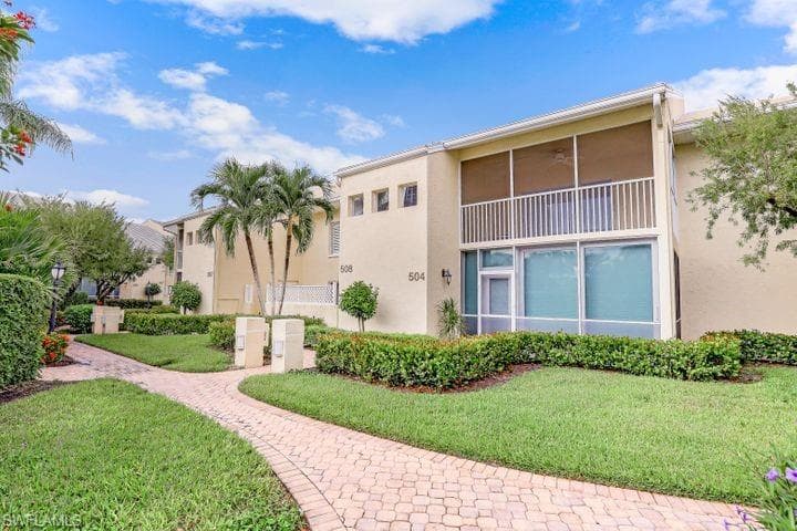 5801 GLENCOVE DR 503 NAPLES, FL 34108