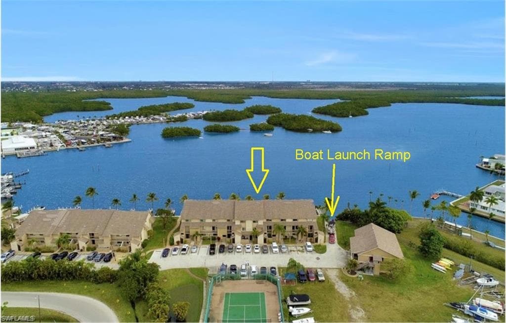 894 Buttonwood DR 216 FORT MYERS BEACH, FL 33931