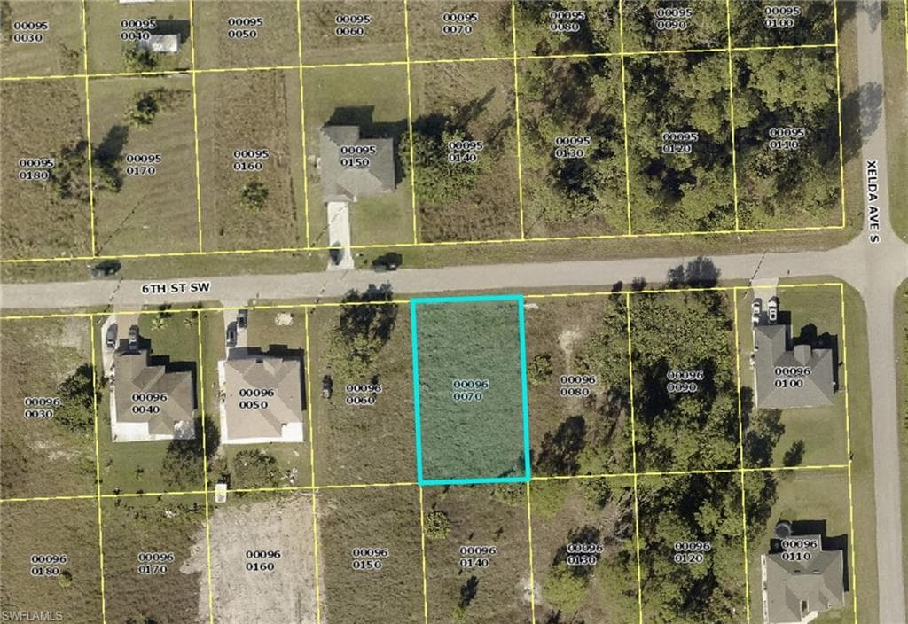 3713 6th ST SW LEHIGH ACRES, FL 33976