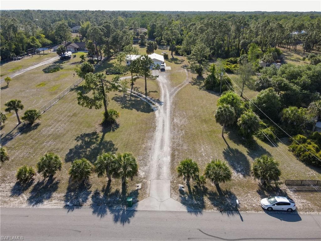 521 10th ST SE NAPLES, FL 34117