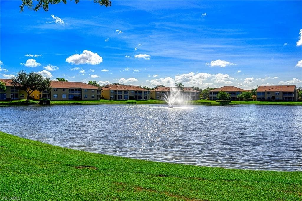 6770 Huntington Lakes CIR 101 NAPLES, FL 34119