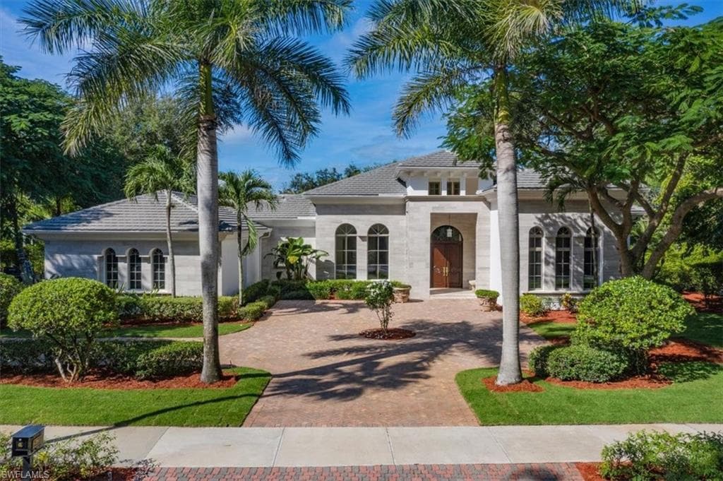 6363 Highcroft DR NAPLES, FL 34119