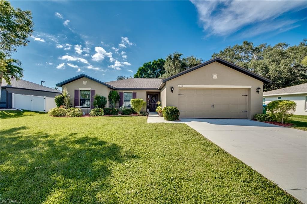 640 SW 10th ST CAPE CORAL, FL 33991