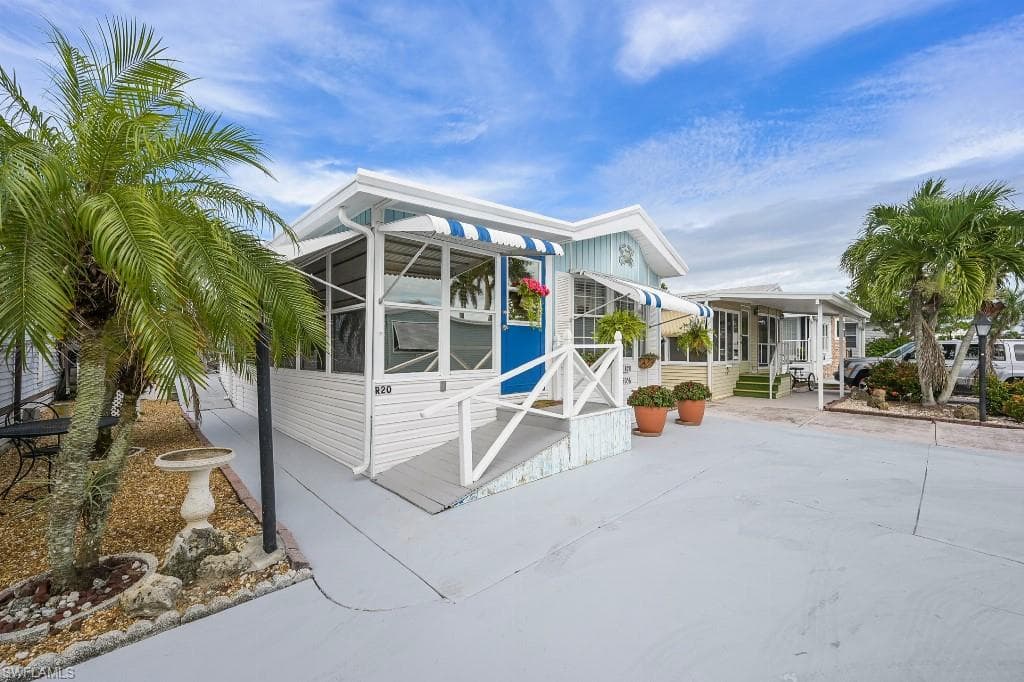 5056 White Sky CIR FORT MYERS, FL 33908