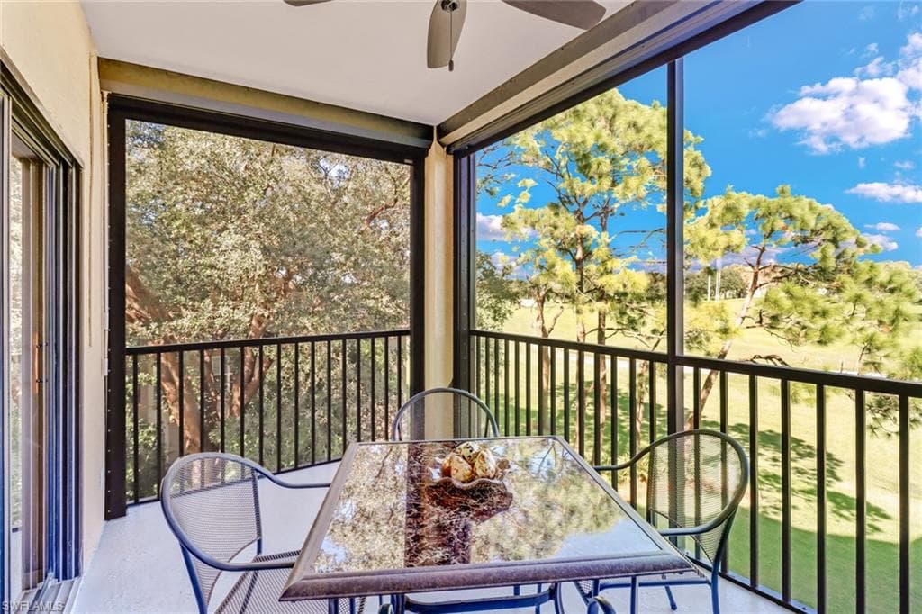 200 Vintage CIR D-301 NAPLES, FL 34119