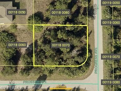 348 Progress AVE LEHIGH ACRES, FL 33974