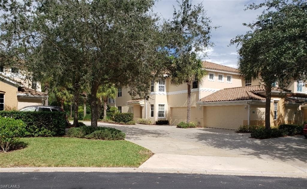10505 Sevilla DR 101 FORT MYERS, FL 33913