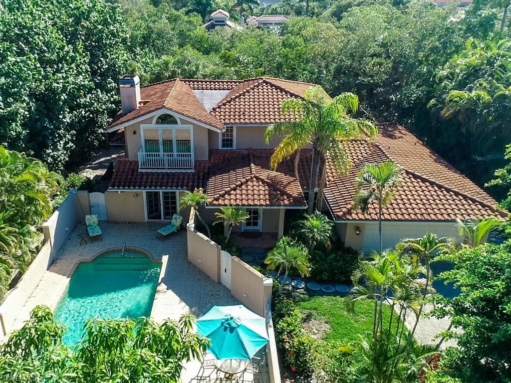 719 Periwinkle WAY SANIBEL, FL 33957