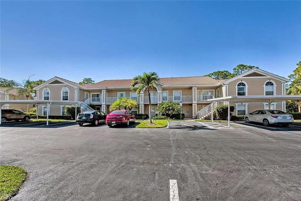 28940 Bermuda Pointe CIR 202 BONITA SPRINGS, FL 34134