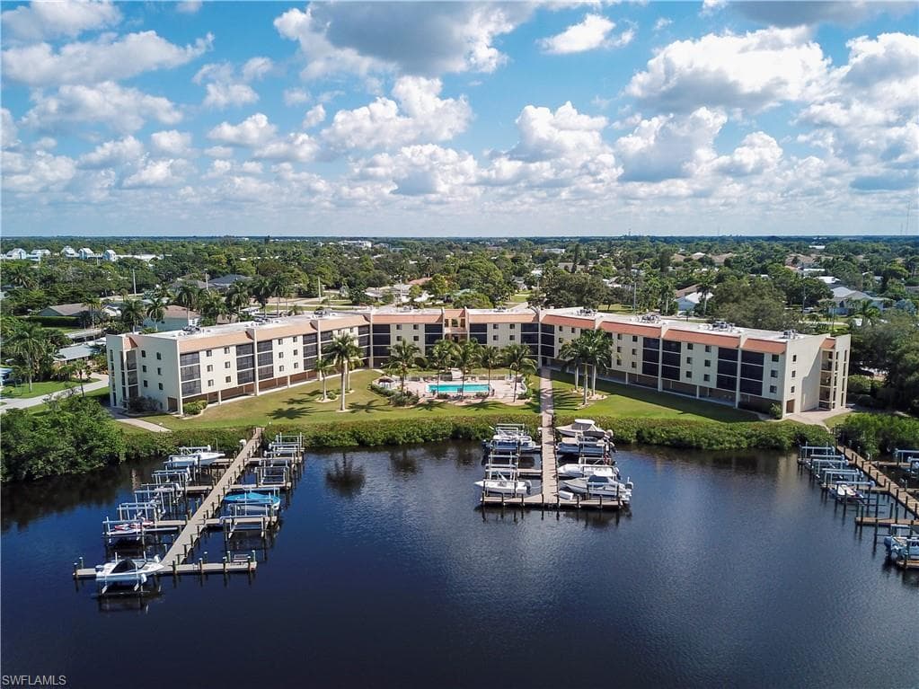 226 3rd ST 311 BONITA SPRINGS, FL 34134