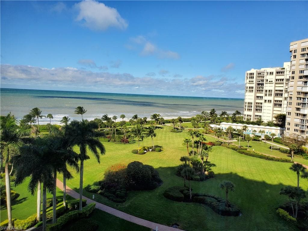 4021 Gulf Shore BLVD N 703 NAPLES, FL 34103