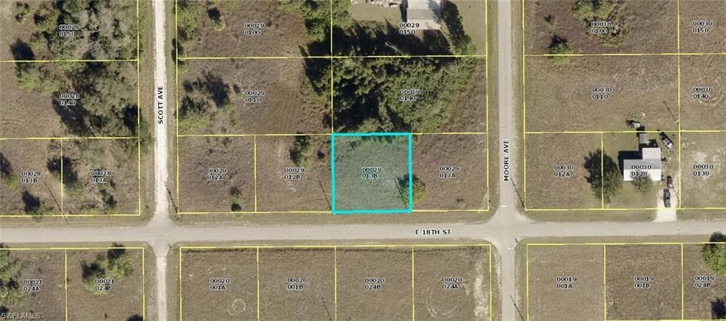 3905 E 18th ST LEHIGH ACRES, FL 33972