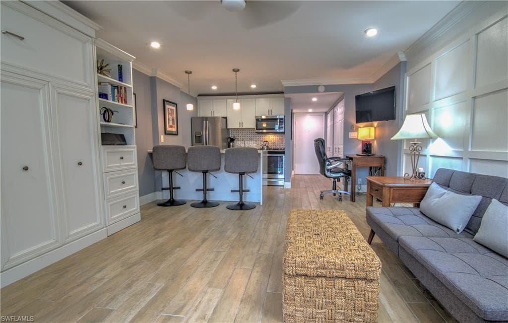 3 Bluebill AVE 411 NAPLES, FL 34108