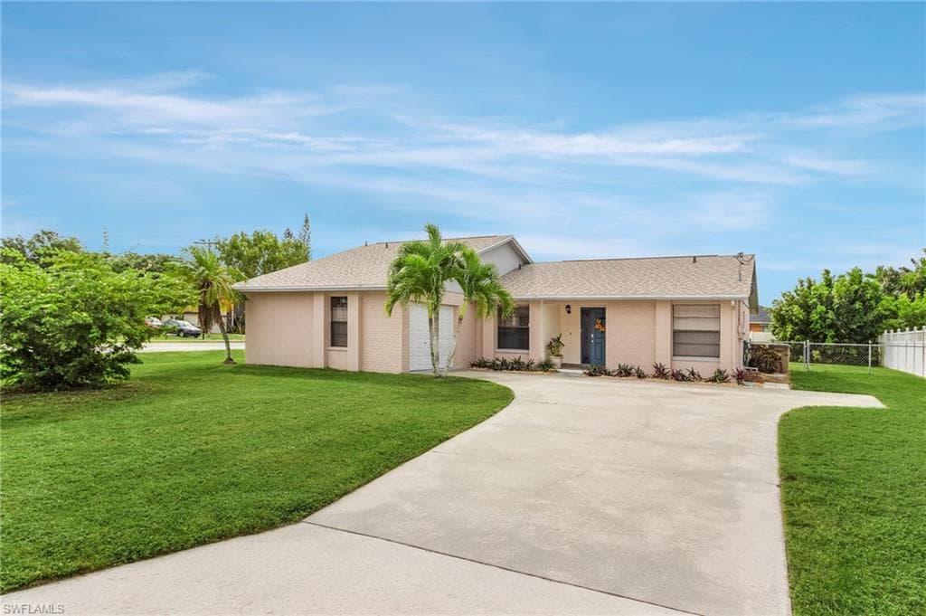 2326 SE 15th ST CAPE CORAL, FL 33990