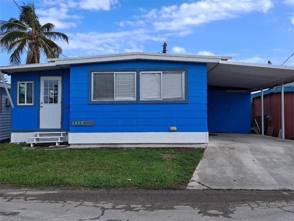 2623 Pine ST MATLACHA, FL 33993