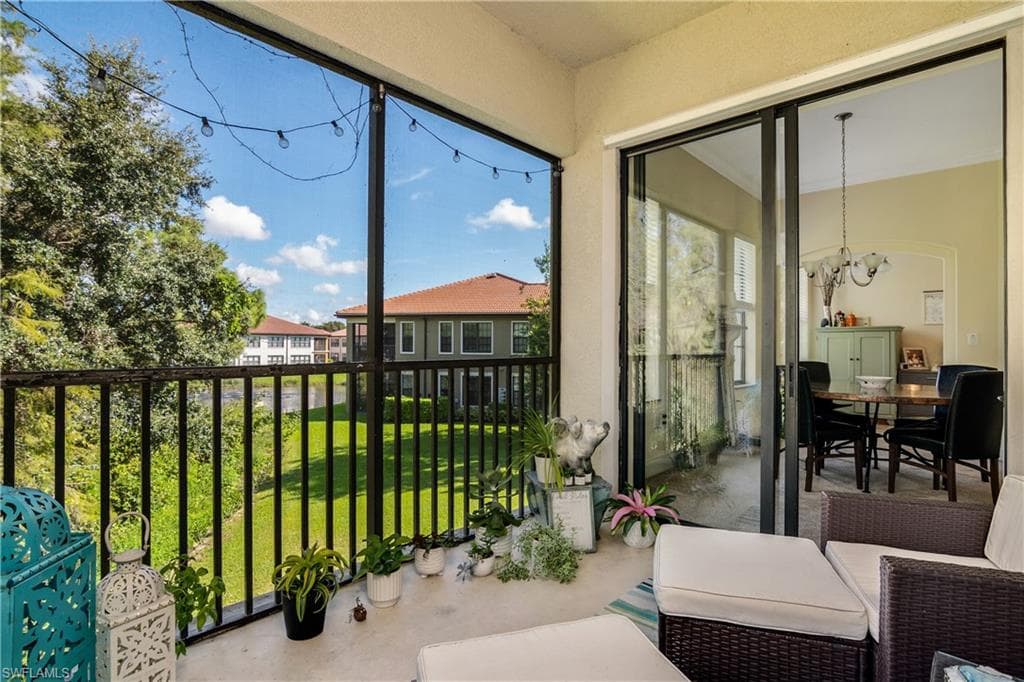 1271 Strada Milan LN 4 NAPLES, FL 34105