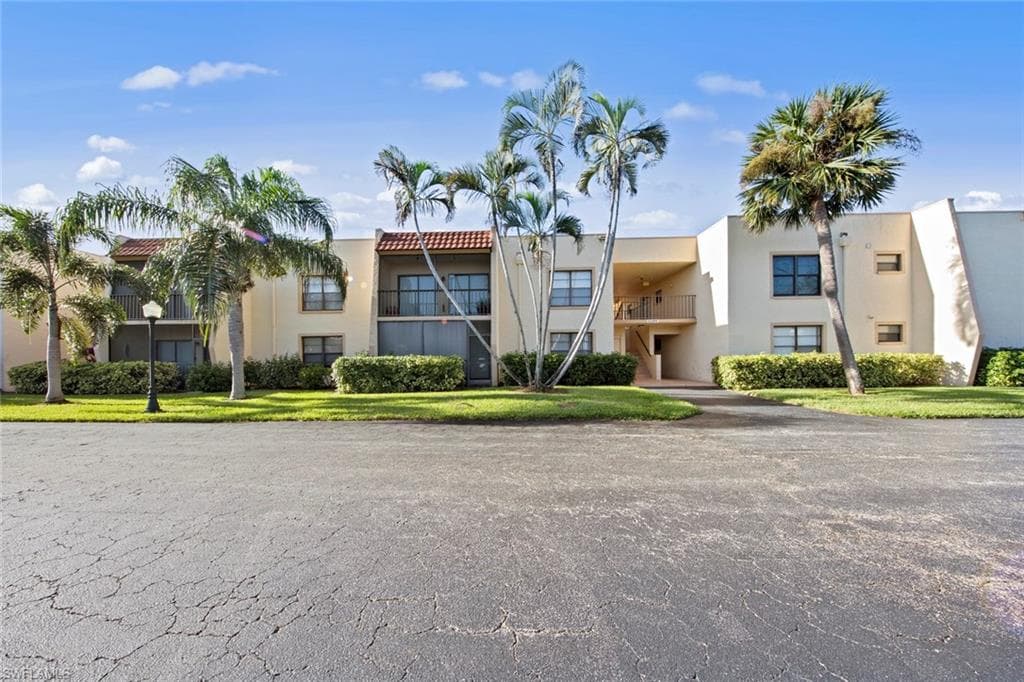 12491 Mcgregor BLVD 17 FORT MYERS, FL 33919