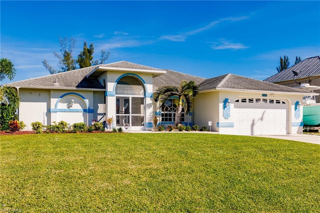 3733 SW 11th CT CAPE CORAL, FL 33914