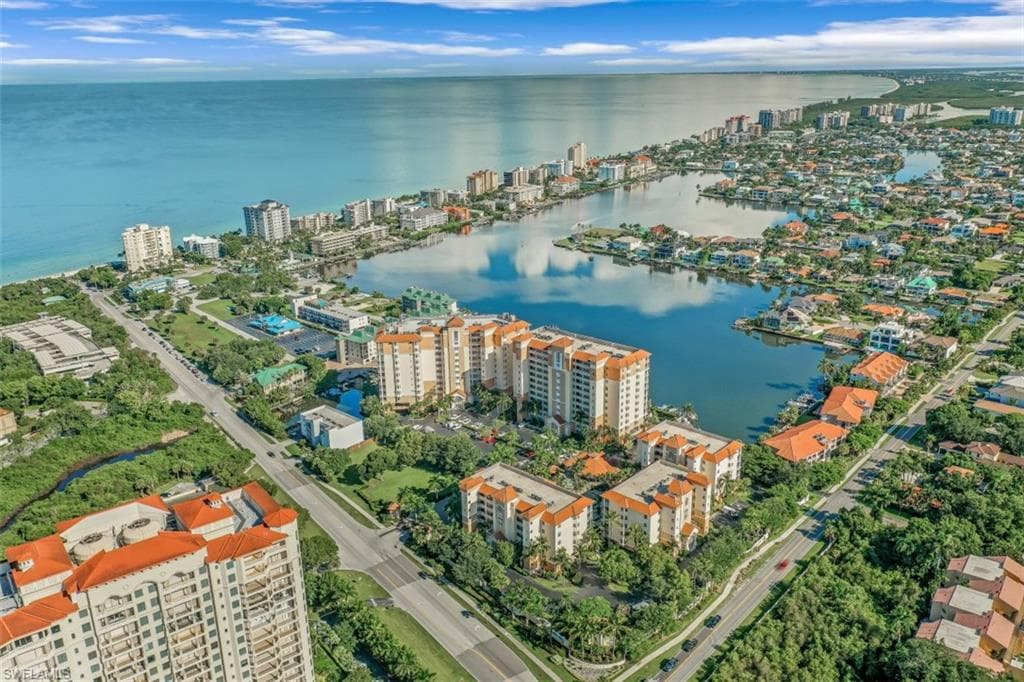 450 Launch CIR 204 NAPLES, FL 34108