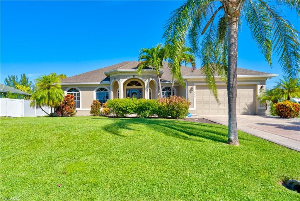 623 SW 23rd ST CAPE CORAL, FL 33991