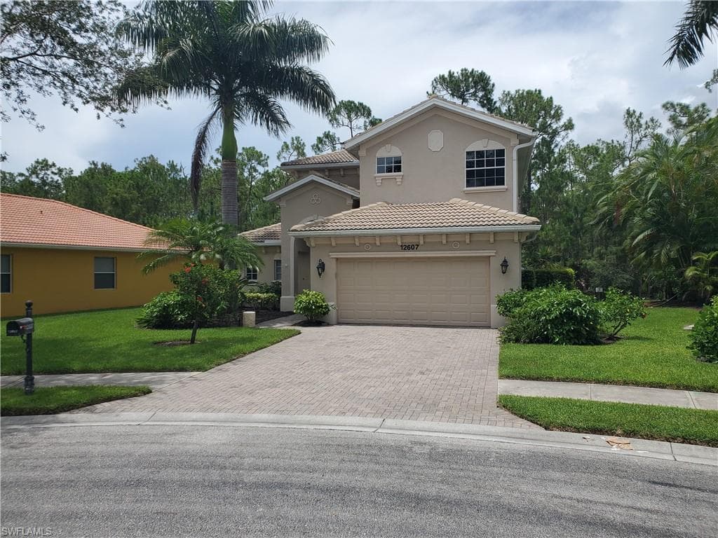12607 Biscayne CT NAPLES, FL 34105