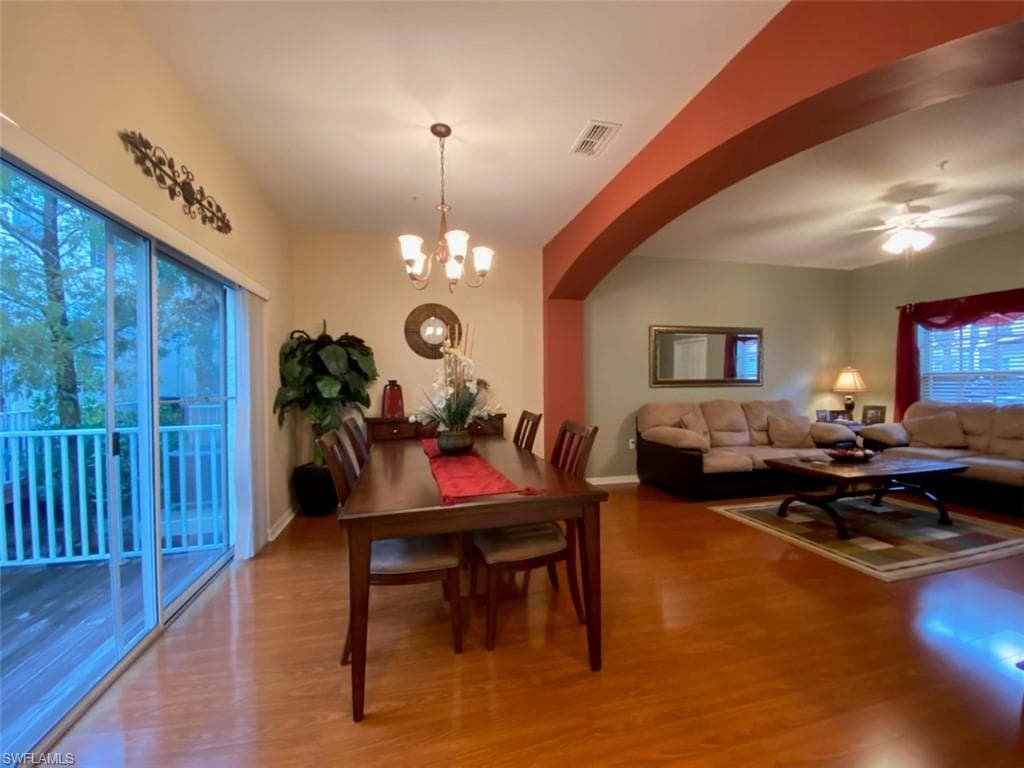 3304 Lisa LN 104 NAPLES, FL 34109