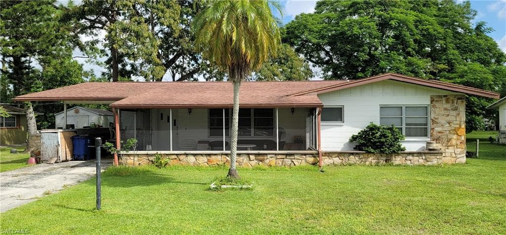 2349 Dover AVE FORT MYERS, FL 33907