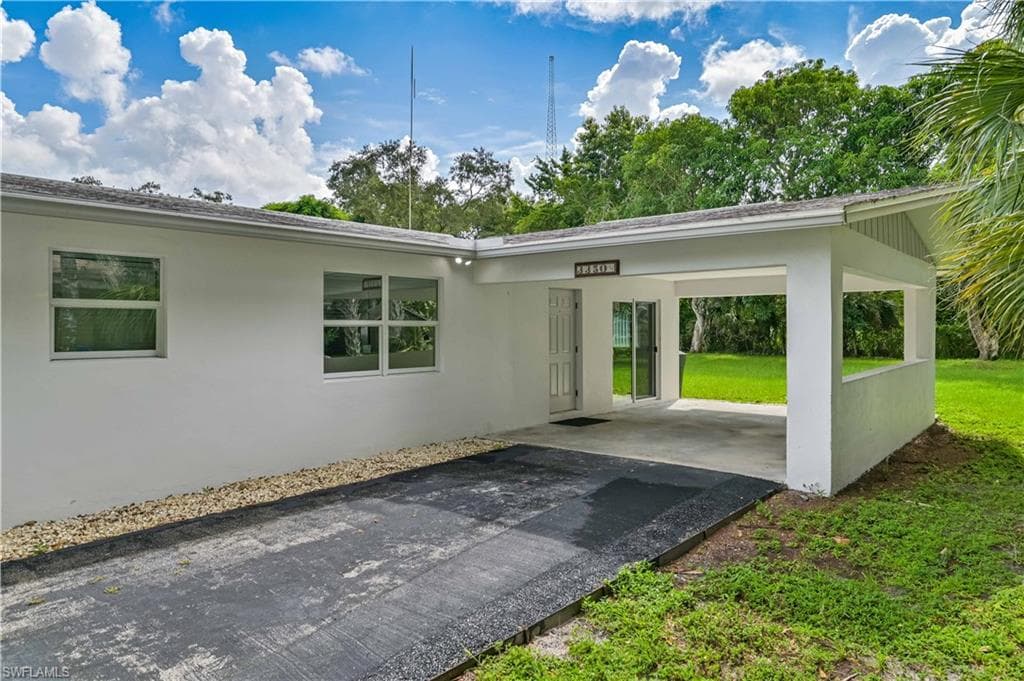 3350 E Riverside DR FORT MYERS, FL 33916