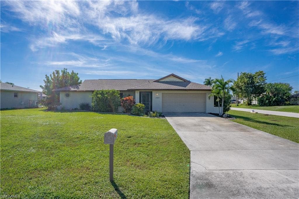 1920 SE 10th ST CAPE CORAL, FL 33990