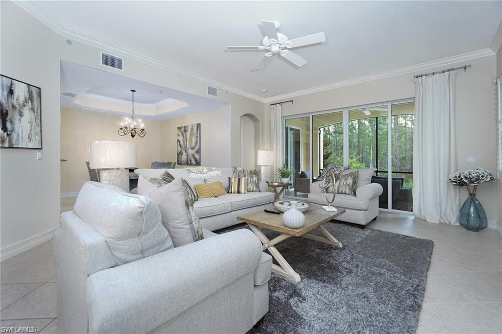 2817 Tiburon BLVD E 4-101 NAPLES, FL 34109