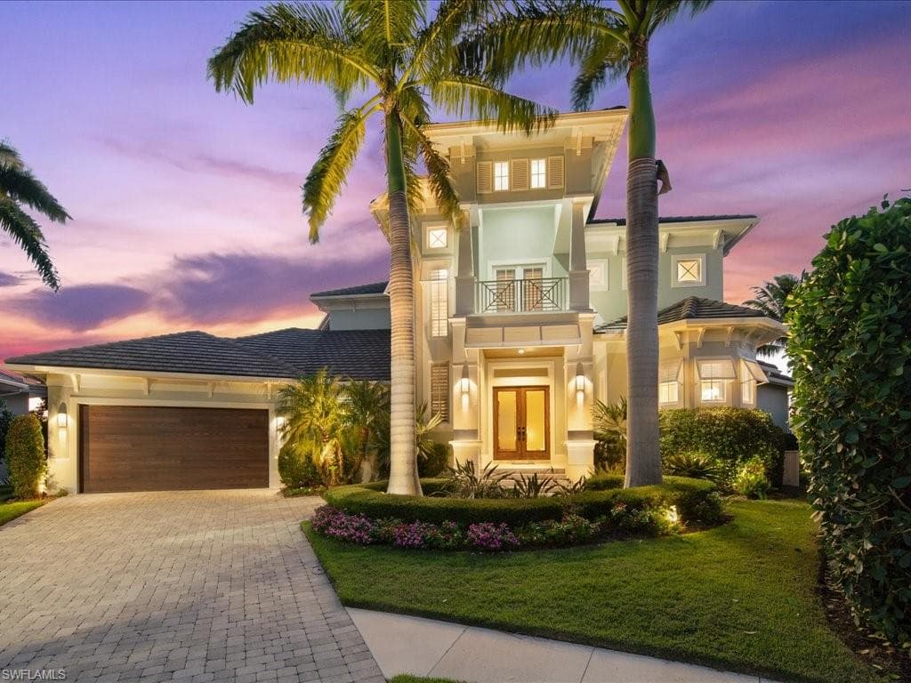 813 MAGNOLIA CT MARCO ISLAND, FL 34145