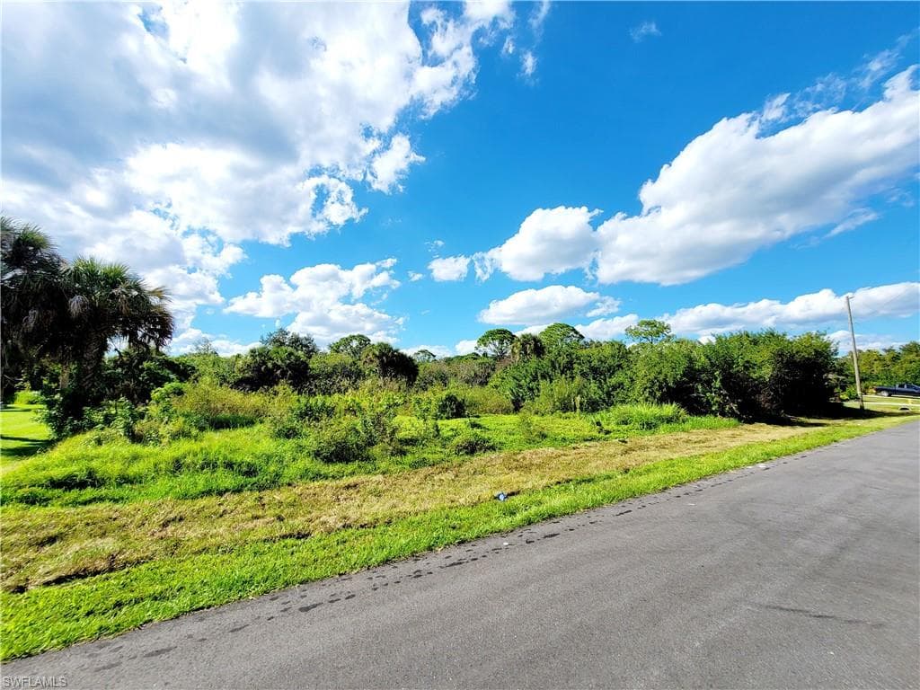 2307 or 2315 Meetze ST PORT CHARLOTTE, FL 33953