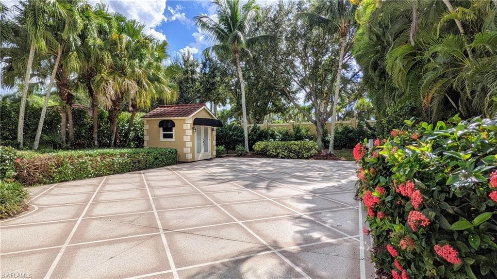 4512 Southern Breeze DR NAPLES, FL 34114