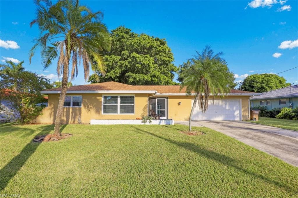 5757 Flamingo DR CAPE CORAL, FL 33904