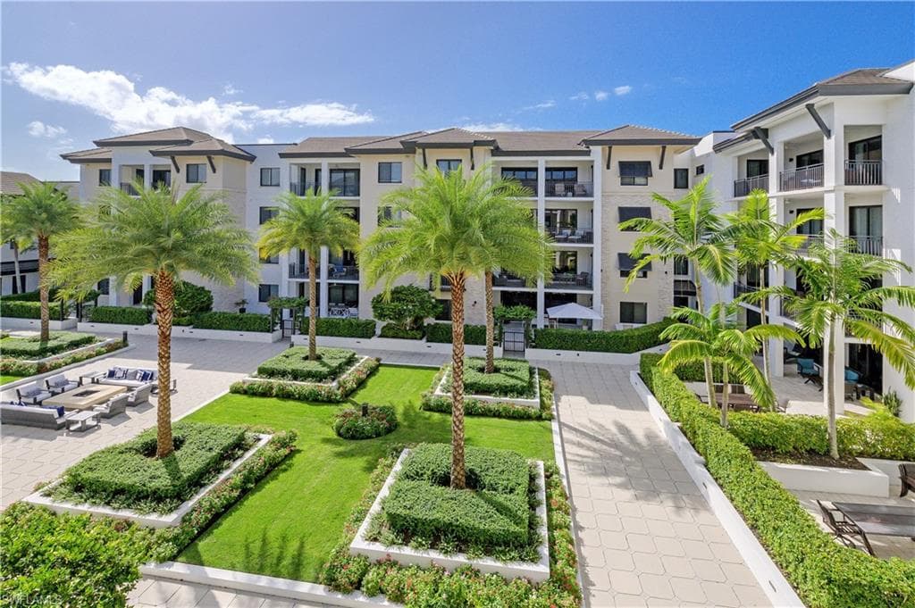 1035 3rd AVE S 418 NAPLES, FL 34102
