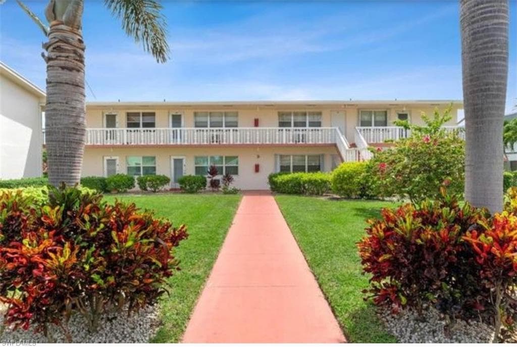 123 Coventry F WEST PALM BEACH, FL 33417