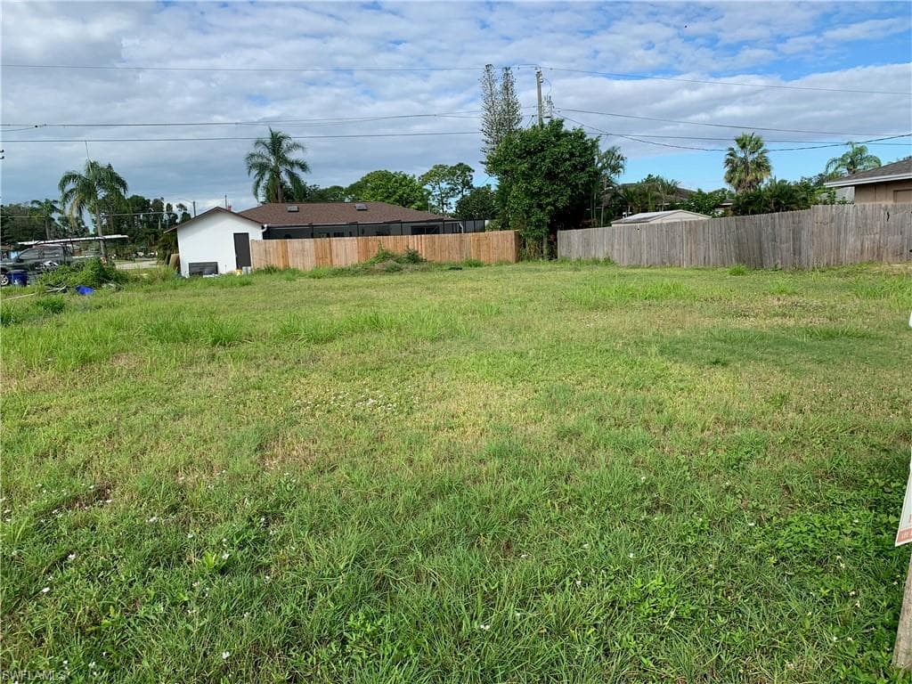 18552 Ocala RD FORT MYERS, FL 33967