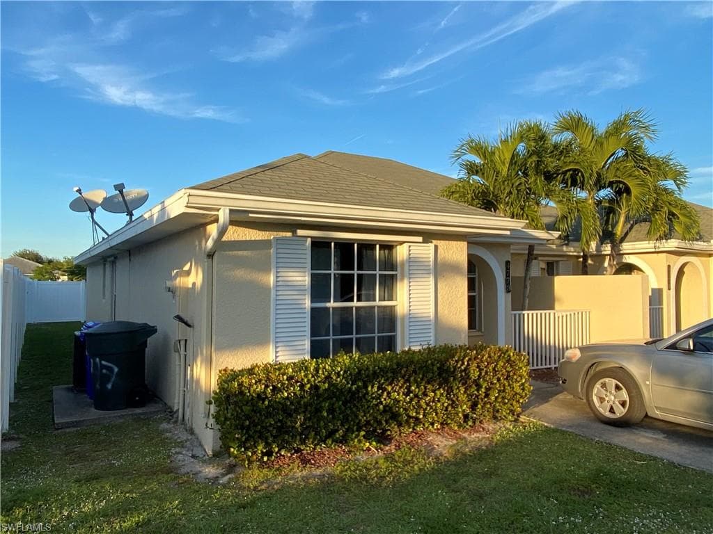 4773 Palm De Nova LN FORT MYERS, FL 33905