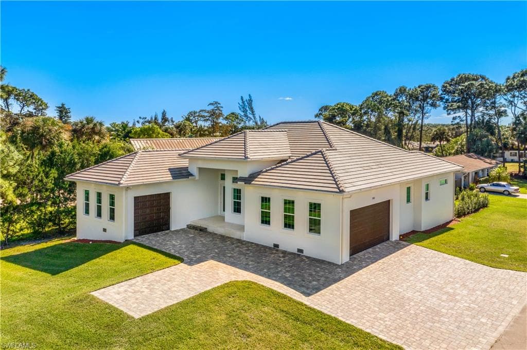 27021 Holly LN BONITA SPRINGS, FL 34135