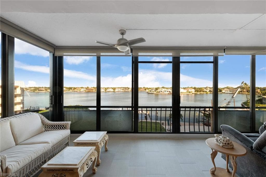 3430 Gulf Shore BLVD N 4B NAPLES, FL 34103