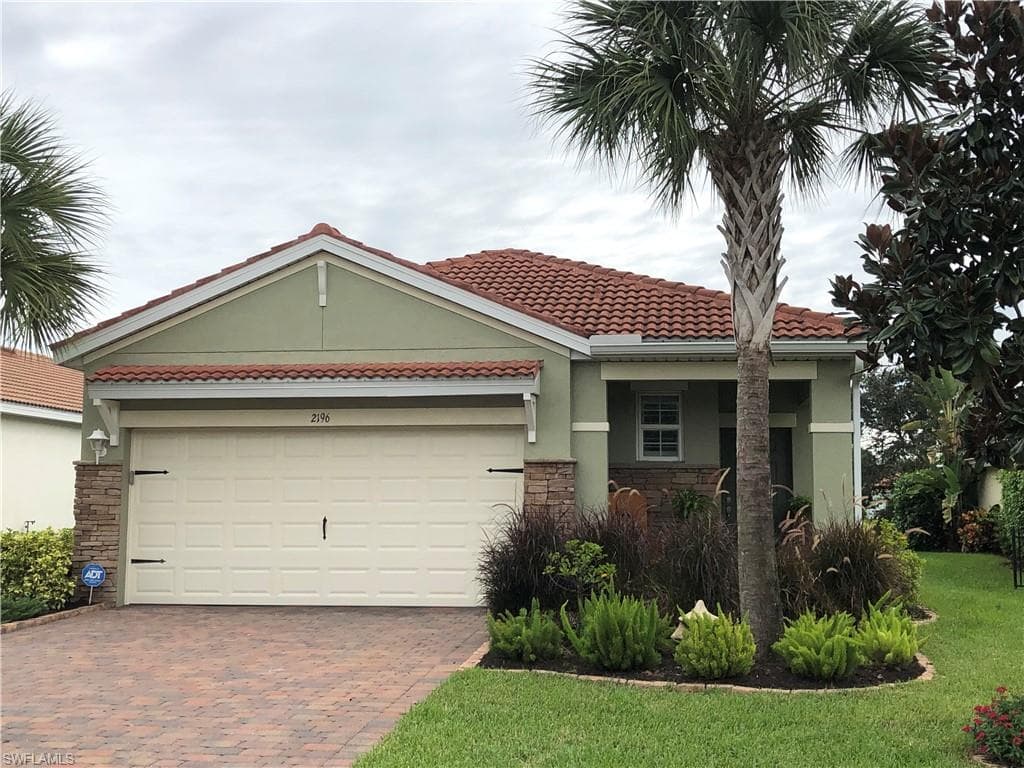 2196 Summersweet DR ALVA, FL 33920
