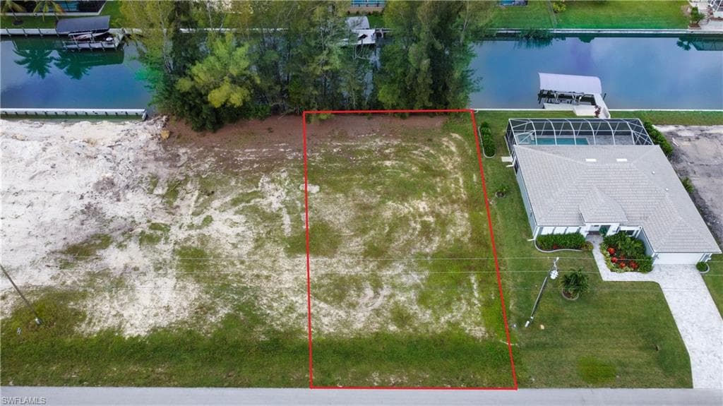 2610 SW 17th AVE CAPE CORAL, FL 33914