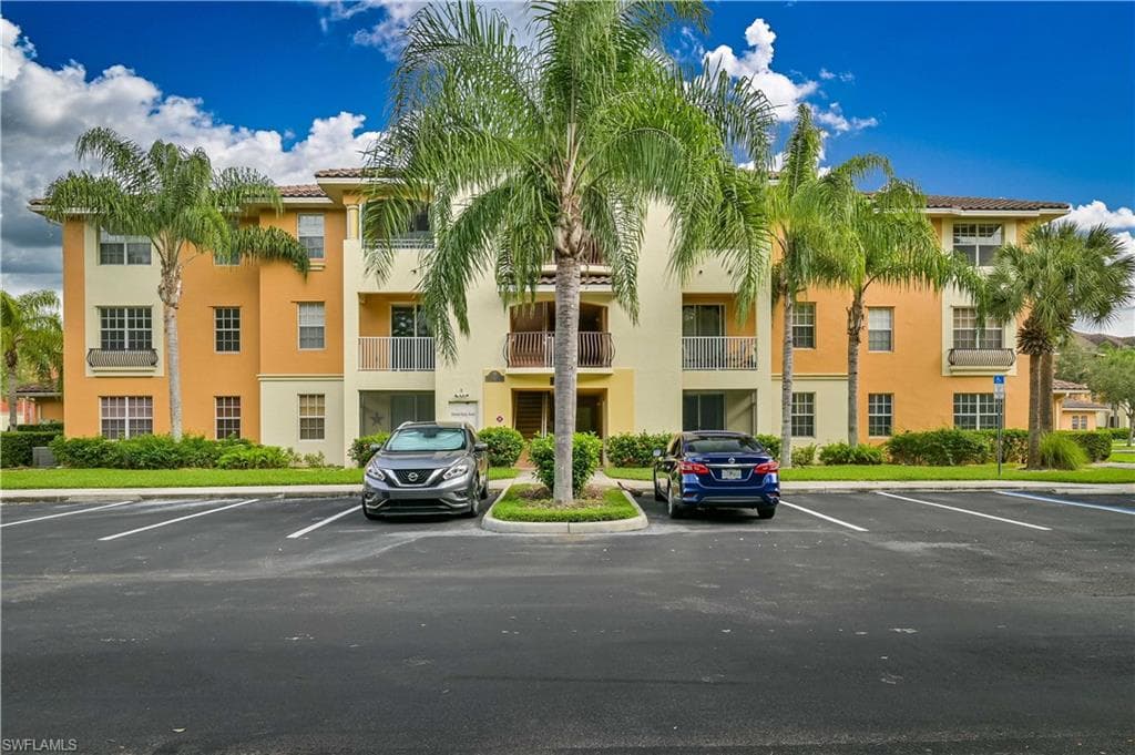 3952 Pomodoro CIR 203 CAPE CORAL, FL 33909