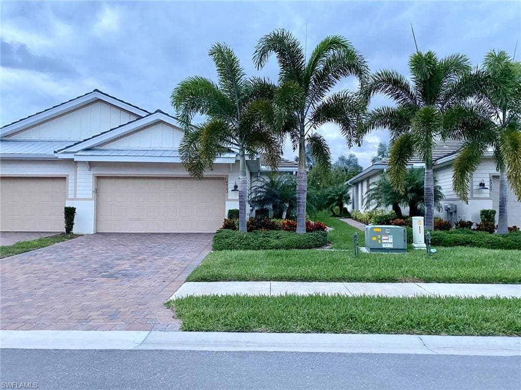 14903 Edgewater CIR NAPLES, FL 34114