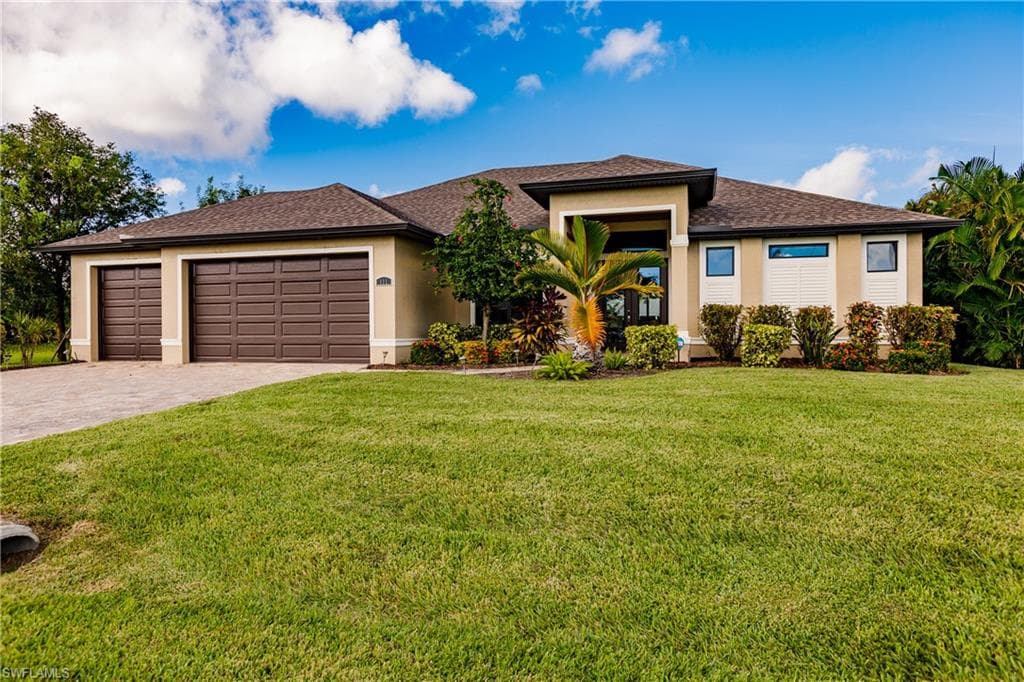 111 SE 35th TER CAPE CORAL, FL 33904