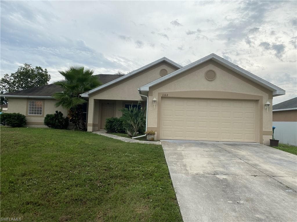 1122 NE 10th ST CAPE CORAL, FL 33909