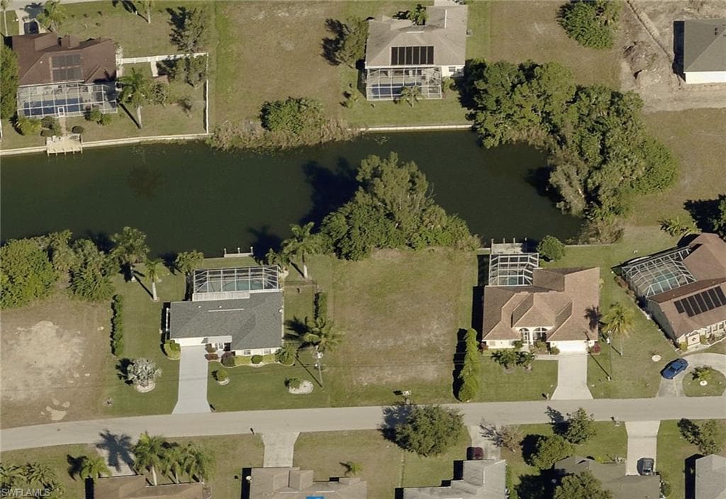 2217 NE 4th ST CAPE CORAL, FL 33909