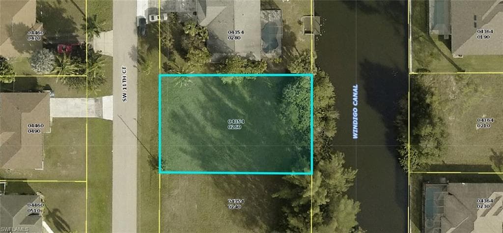 1113 SW 11th CT CAPE CORAL, FL 33991