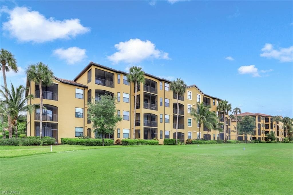 17941 Bonita National BLVD 324 BONITA SPRINGS, FL 34135